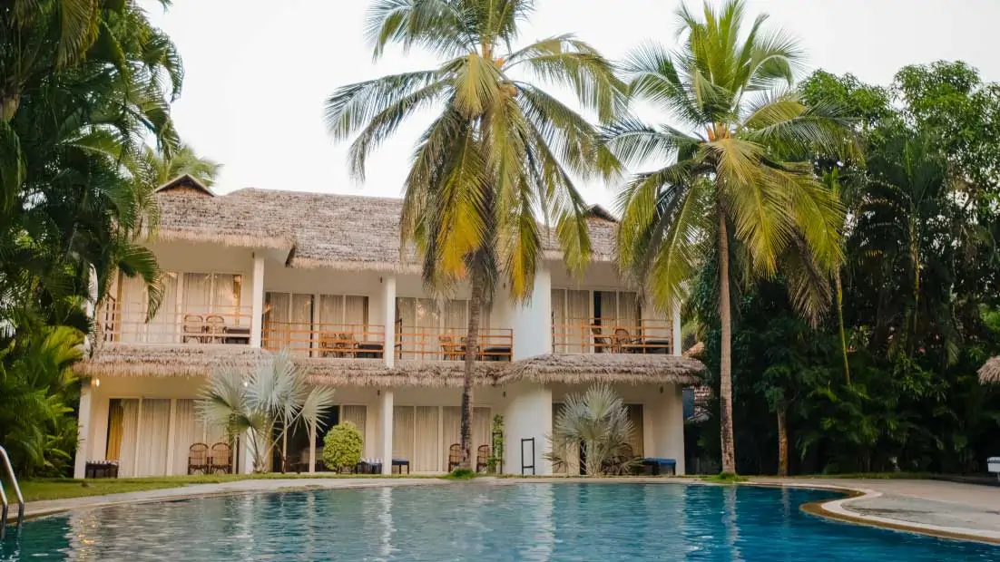 Premium Pool View